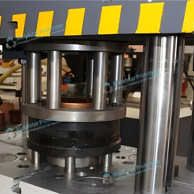 Đánh dấu nguyên mẫu rút sâu nhôm nhanh được sử dụng cho xe máy